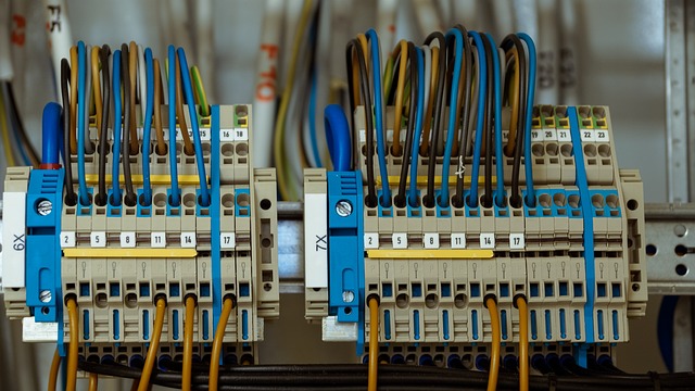 wire 1098059 640